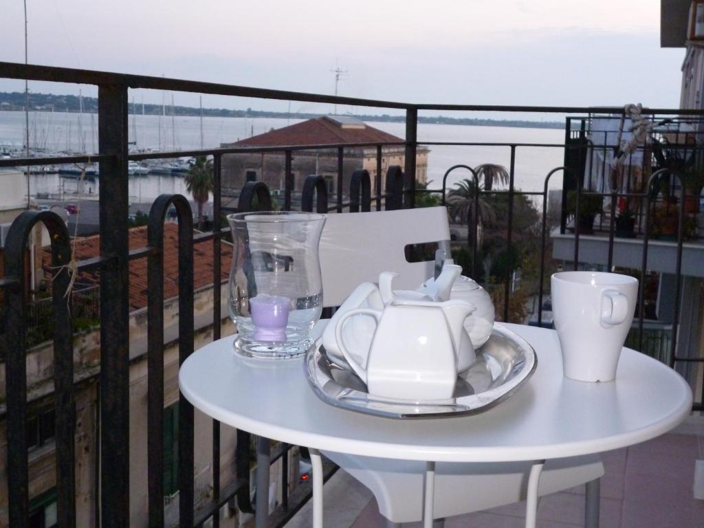 B&B Le Grand Bleu Siracusa - One Hundred Steps From Ortigia -Sea View - Συρακούσες Εξωτερικό φωτογραφία